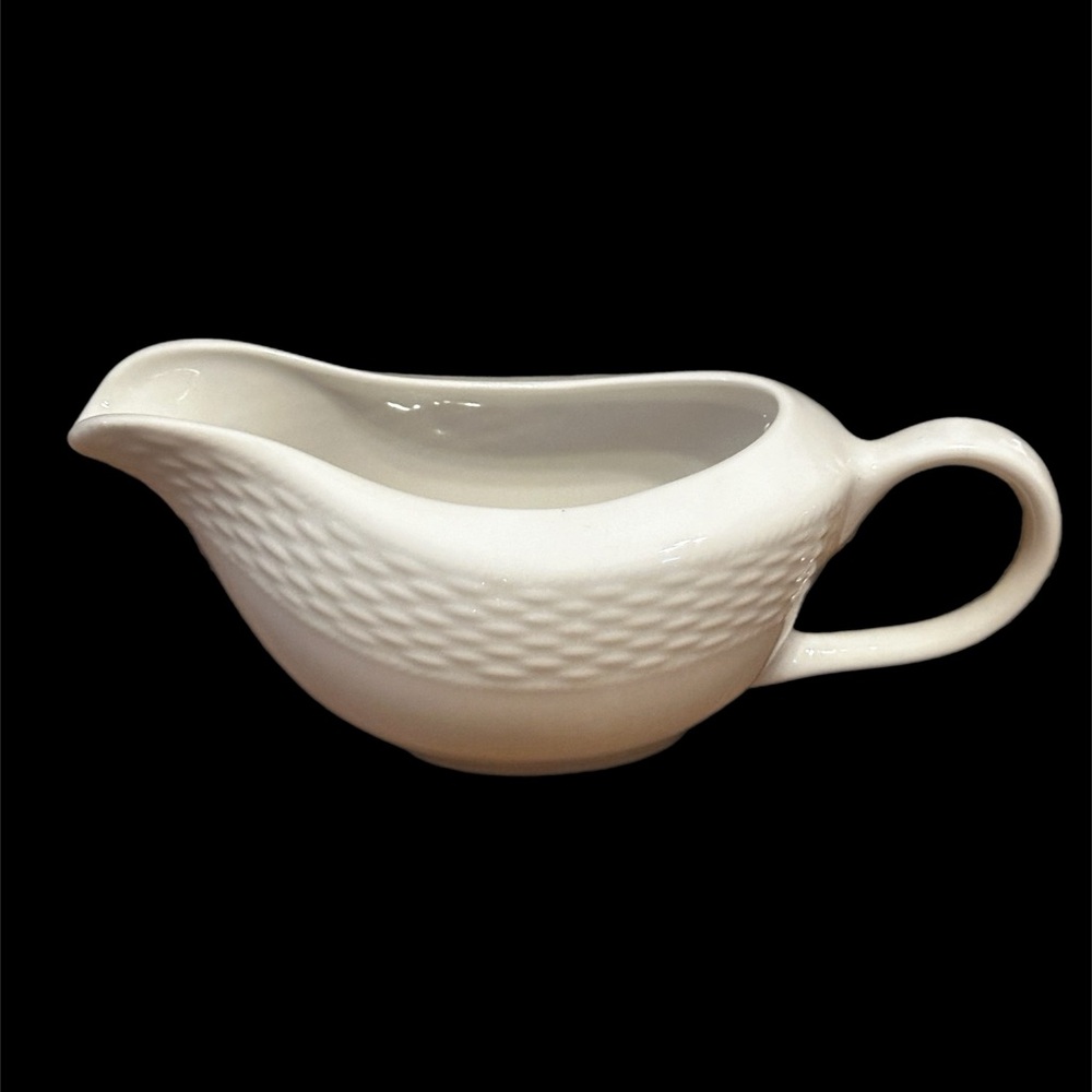 Vintage White Trellis Gravy Boat Essential Home